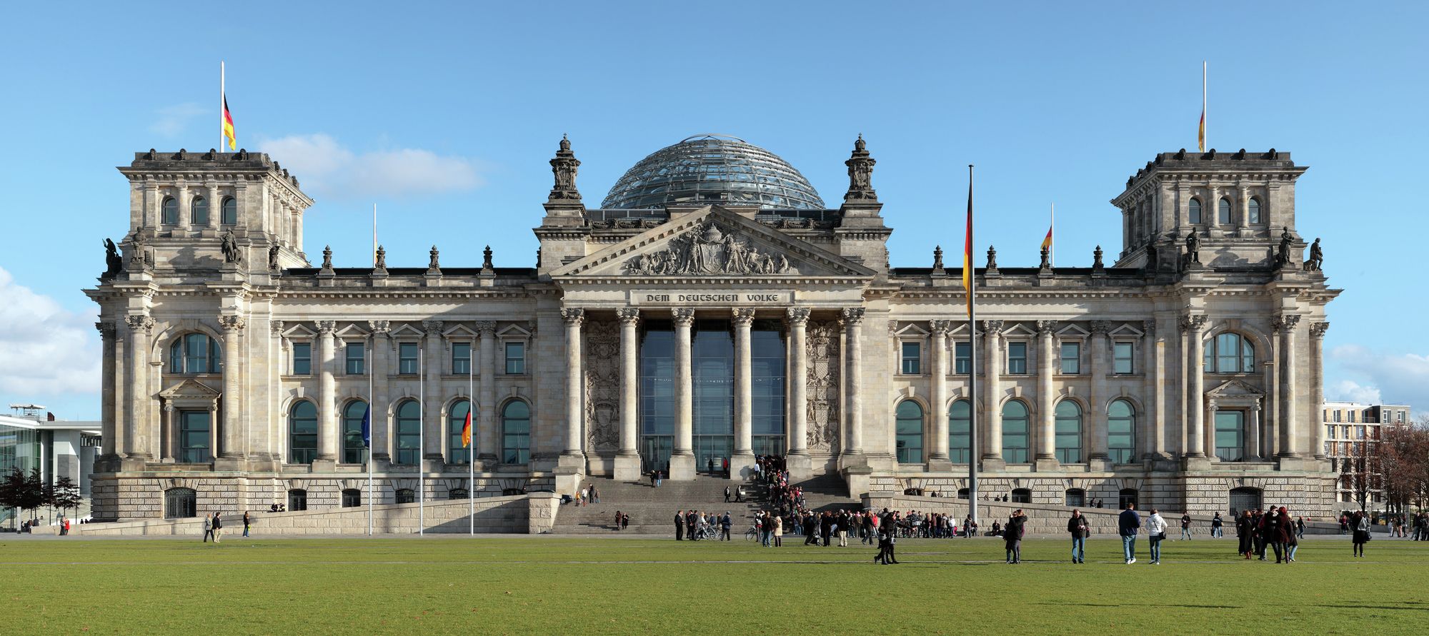 Weimar Republic Governance and the 1918 Proclamation